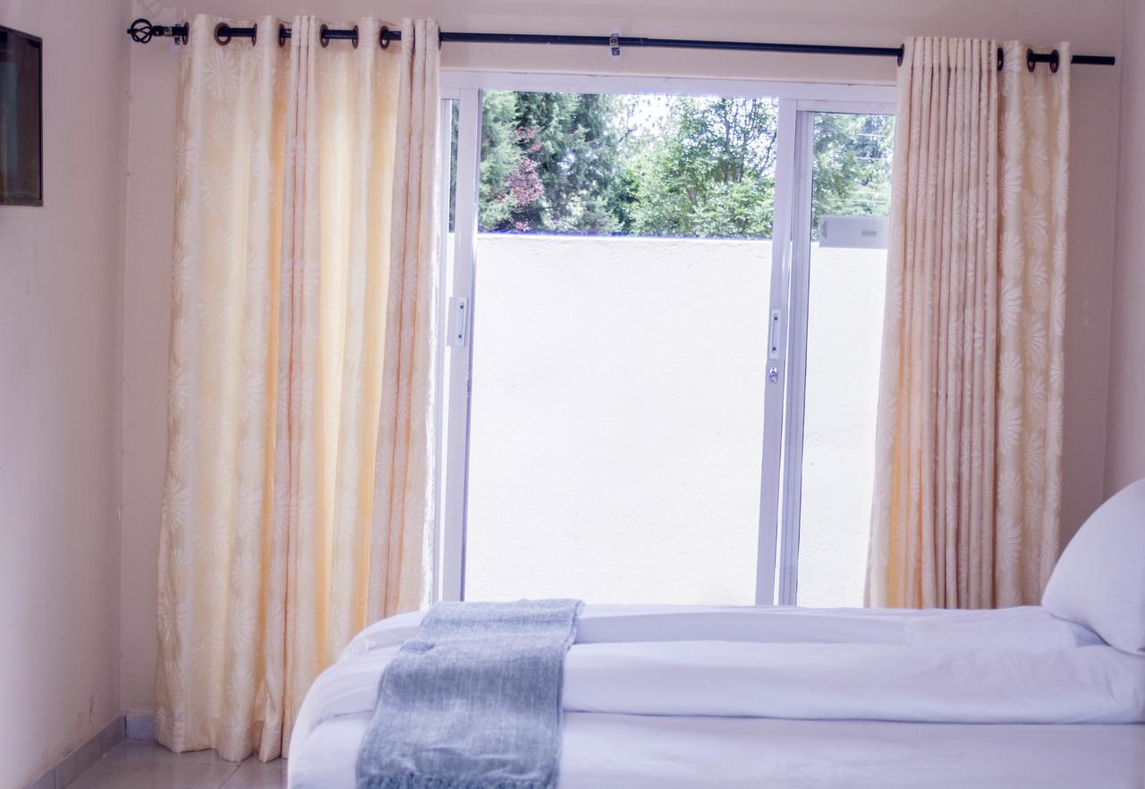 Royal Guest House Harare Exterior photo